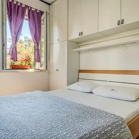 - Centre Anka Apartment *